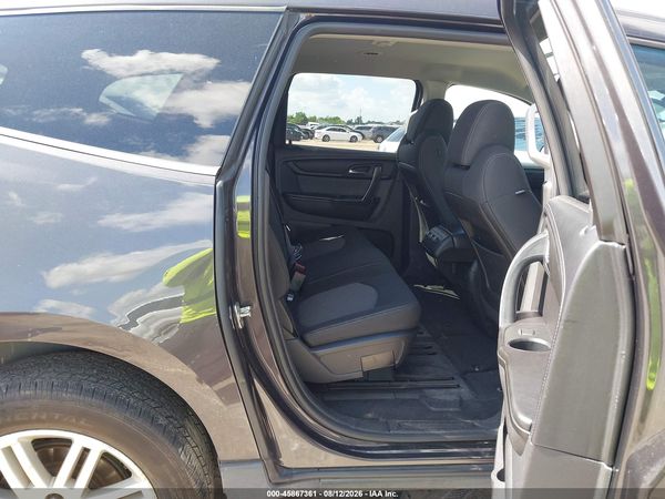 2013 CHEVROLET TRAVERSE 1LT — I8