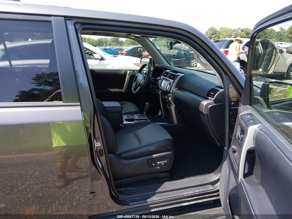 2018 TOYOTA 4RUNNER SR5 PREMIUM