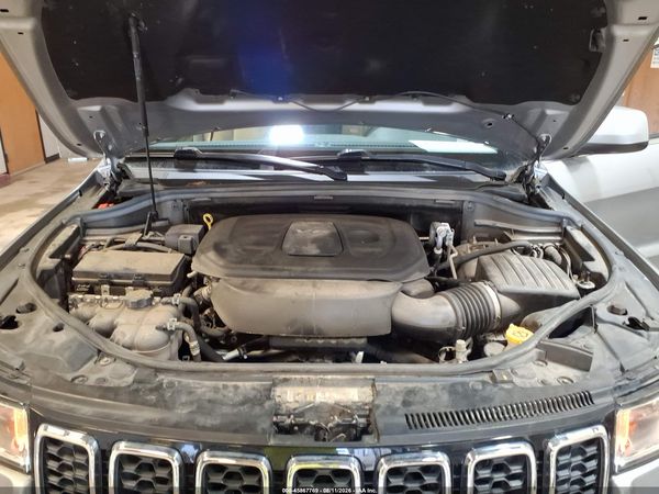 2018 JEEP GRAND CHEROKEE LAREDO E 4X4