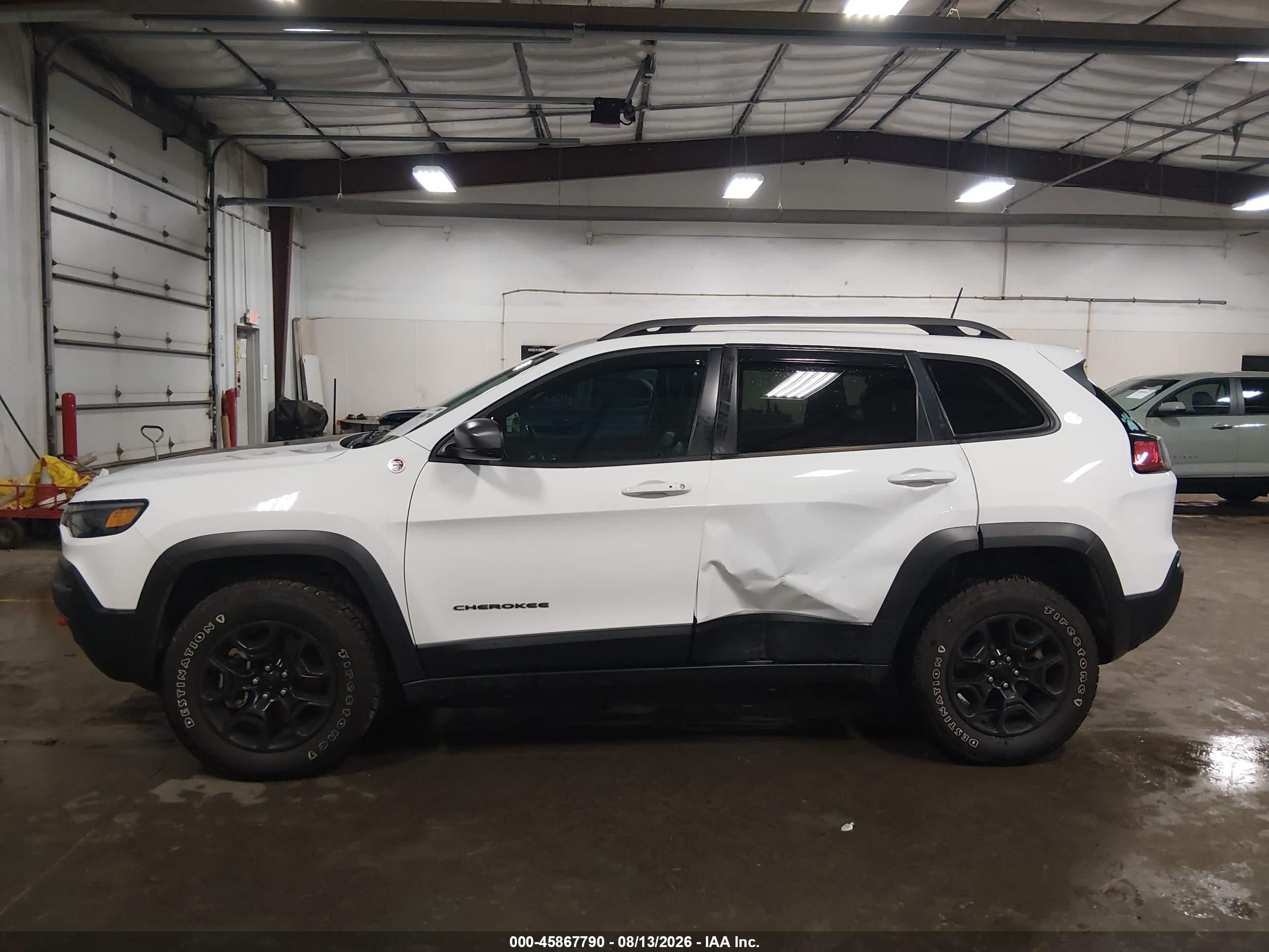 2021 JEEP CHEROKEE TRAILHAWK 4X4