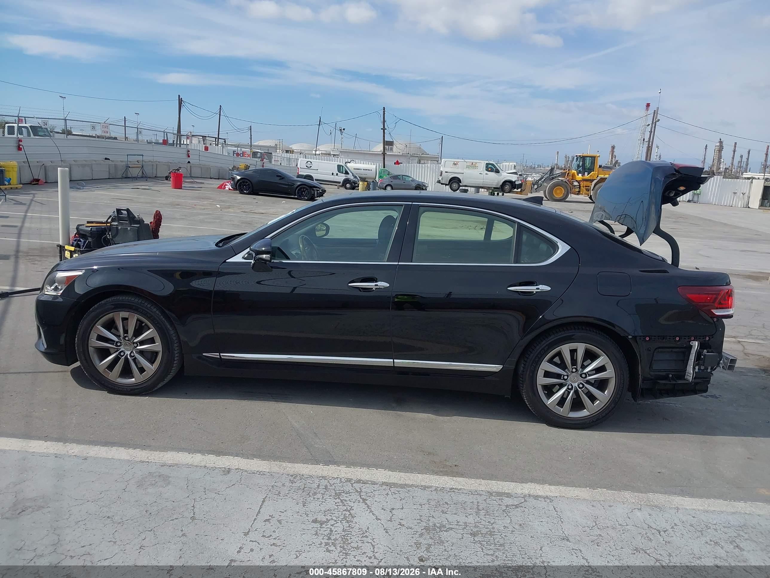2016 LEXUS LS 460