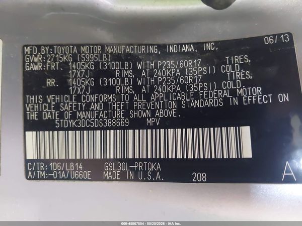 2013 TOYOTA SIENNA XLE V6 8 PASSENGER — I9