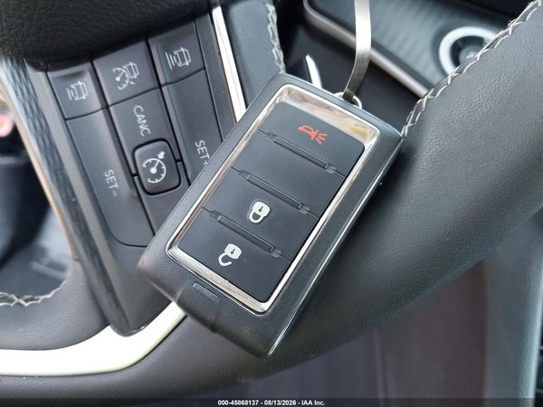 2023 JEEP GRAND CHEROKEE LAREDO 4X4