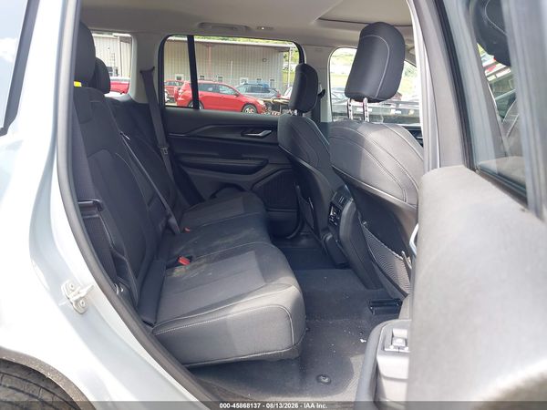 2023 JEEP GRAND CHEROKEE LAREDO 4X4