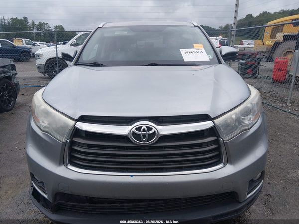 2016 TOYOTA HIGHLANDER XLE V6