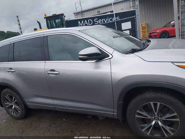 2016 TOYOTA HIGHLANDER XLE V6