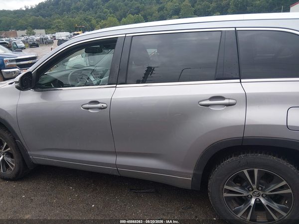 2016 TOYOTA HIGHLANDER XLE V6