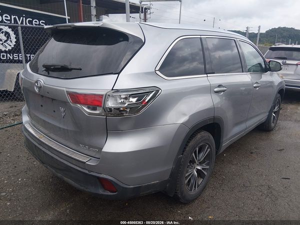 2016 TOYOTA HIGHLANDER XLE V6