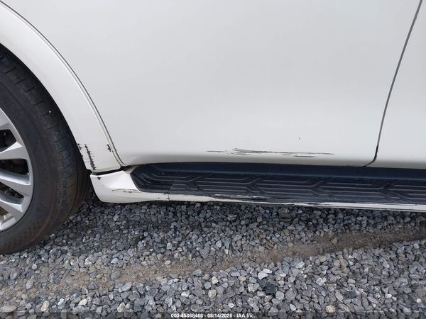 2016 INFINITI QX80