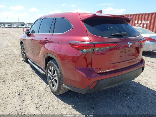 2022 TOYOTA HIGHLANDER XLE