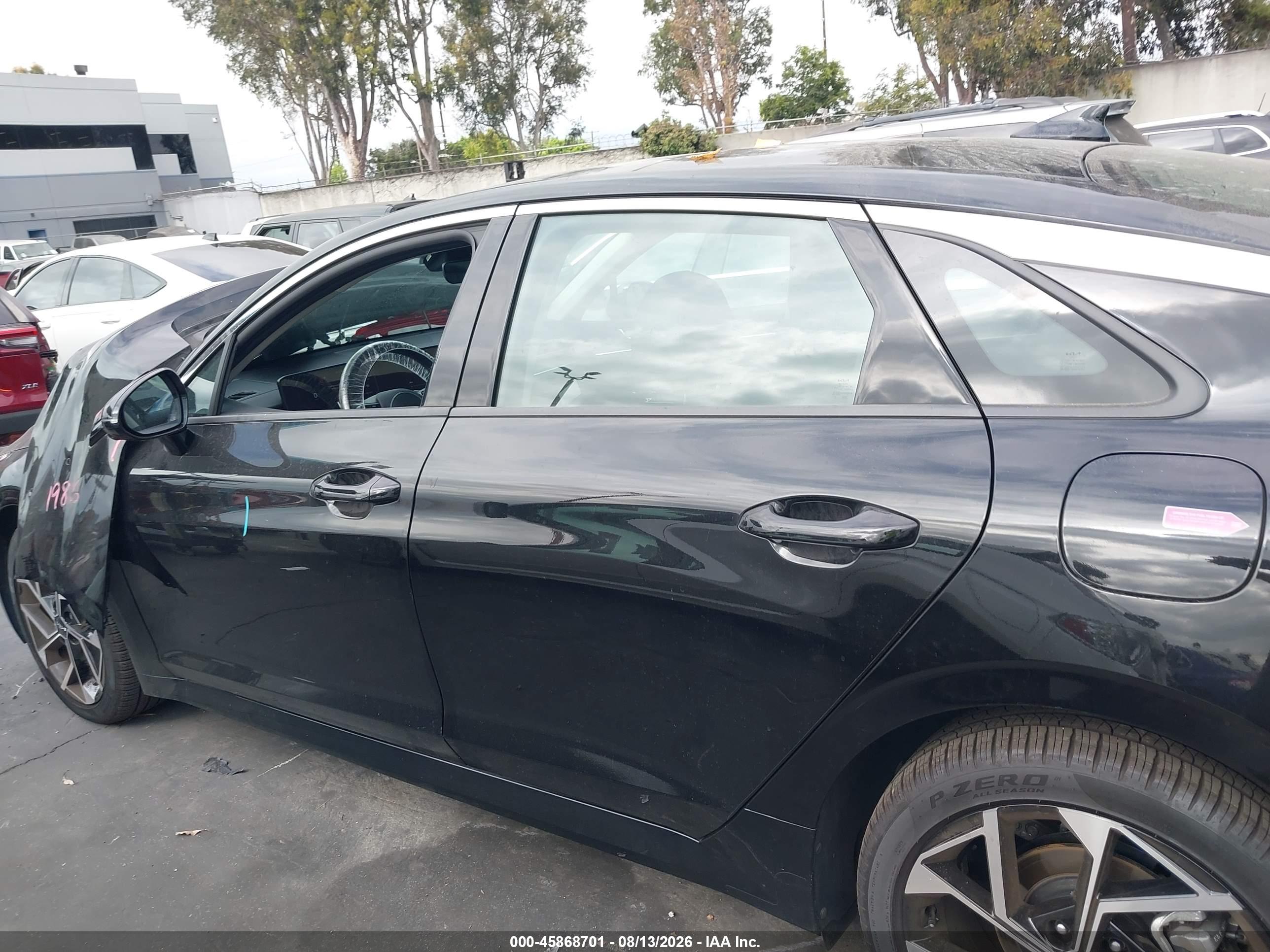 2025 KIA K5 EX