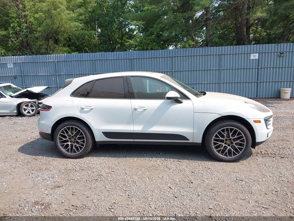 2018 PORSCHE MACAN SPORT EDITION