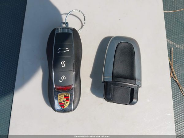 2018 PORSCHE MACAN SPORT EDITION