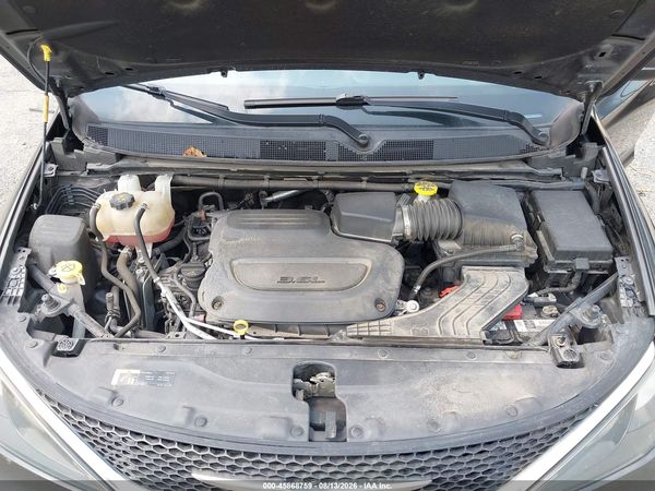2020 CHRYSLER VOYAGER LX