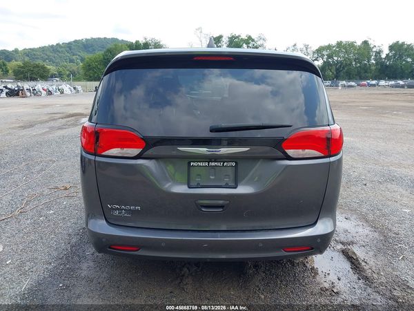 2020 CHRYSLER VOYAGER LX