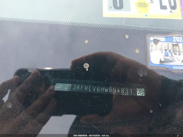 2017 TOYOTA RAV4 XLE