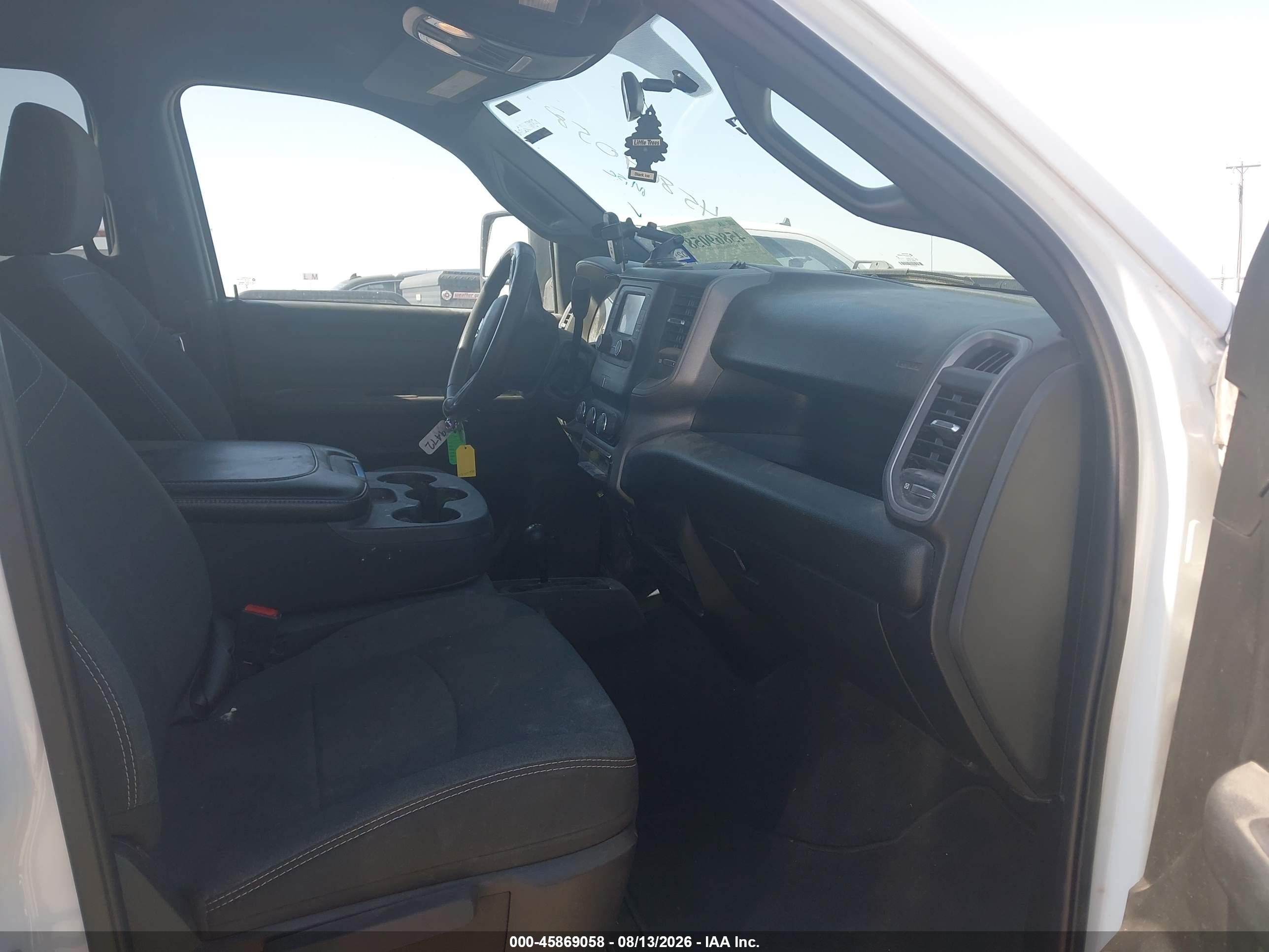 2024 RAM 2500 TRADESMAN  4X4 8' BOX
