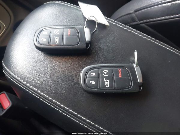 2019 JEEP CHEROKEE LIMITED 4X4