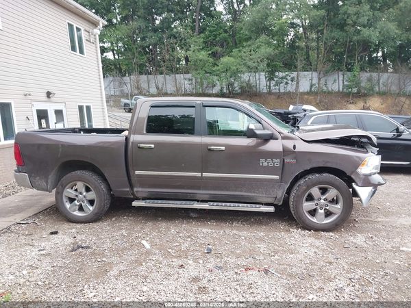 2018 RAM 1500 BIG HORN  4X4 5'7 BOX