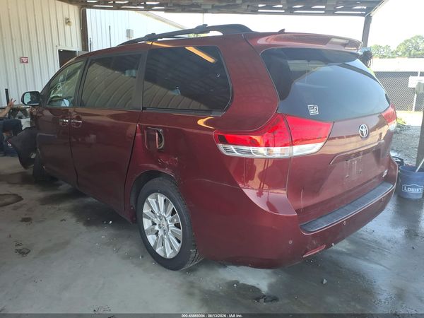 2012 TOYOTA SIENNA XLE 7 PASSENGER