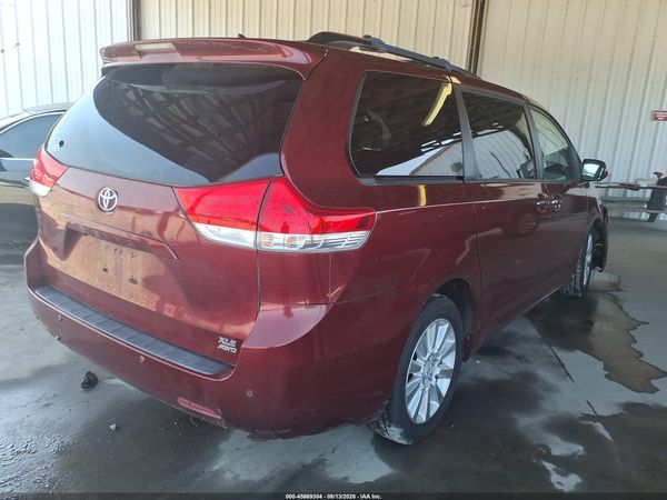 2012 TOYOTA SIENNA XLE 7 PASSENGER