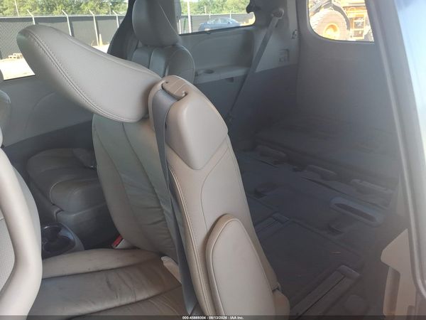 2012 TOYOTA SIENNA XLE 7 PASSENGER