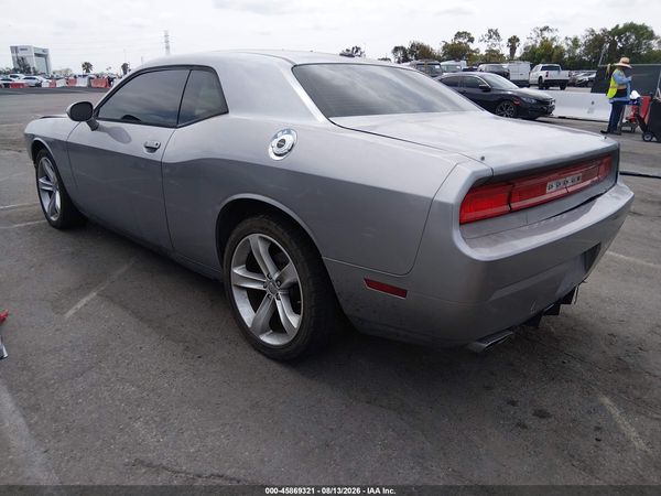 2013 DODGE CHALLENGER SXT