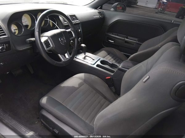 2013 DODGE CHALLENGER SXT