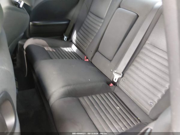 2013 DODGE CHALLENGER SXT