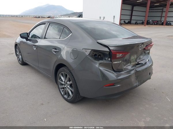 2018 MAZDA MAZDA3 TOURING