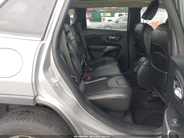 2019 JEEP CHEROKEE LATITUDE PLUS 4X4