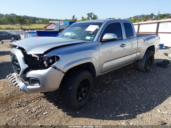 2017 TOYOTA TACOMA SR