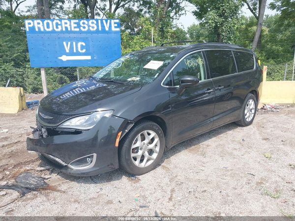 2020 CHRYSLER PACIFICA TOURING