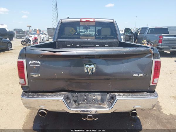 2017 RAM 1500 LARAMIE  4X4 5'7 BOX