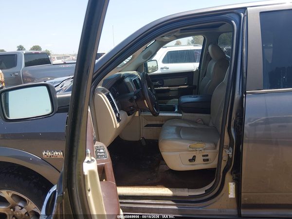 2017 RAM 1500 LARAMIE  4X4 5'7 BOX