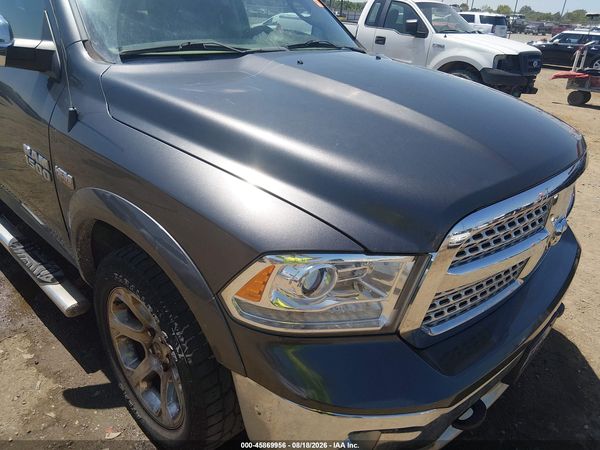 2017 RAM 1500 LARAMIE  4X4 5'7 BOX