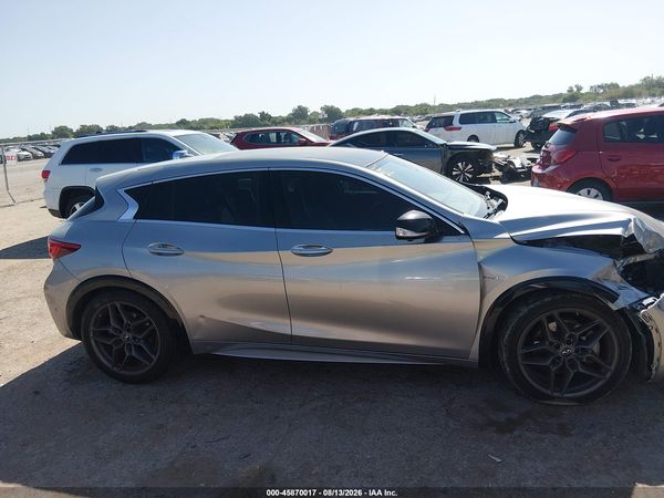 2017 INFINITI QX30 SPORT