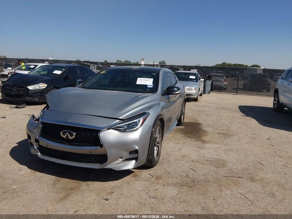2017 INFINITI QX30 SPORT