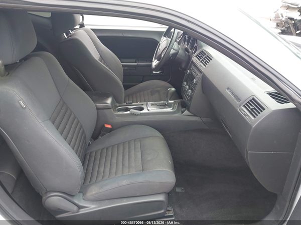 2014 DODGE CHALLENGER SXT