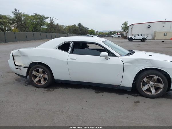 2014 DODGE CHALLENGER SXT