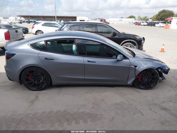 2026 TESLA MODEL 3