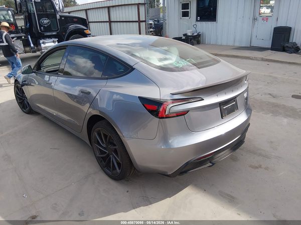 2026 TESLA MODEL 3