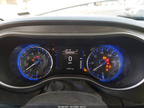 2020 CHRYSLER VOYAGER LXI
