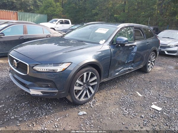 2025 VOLVO V90 CROSS COUNTRY