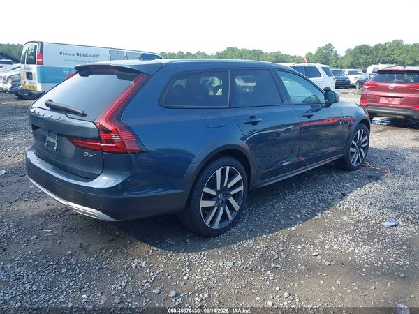 2025 VOLVO V90 CROSS COUNTRY
