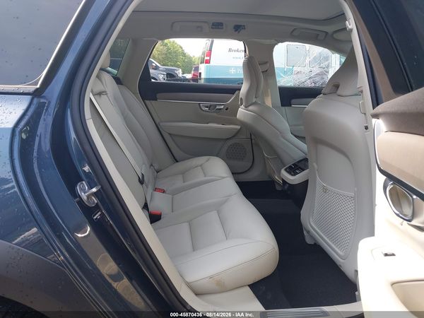 2025 VOLVO V90 CROSS COUNTRY