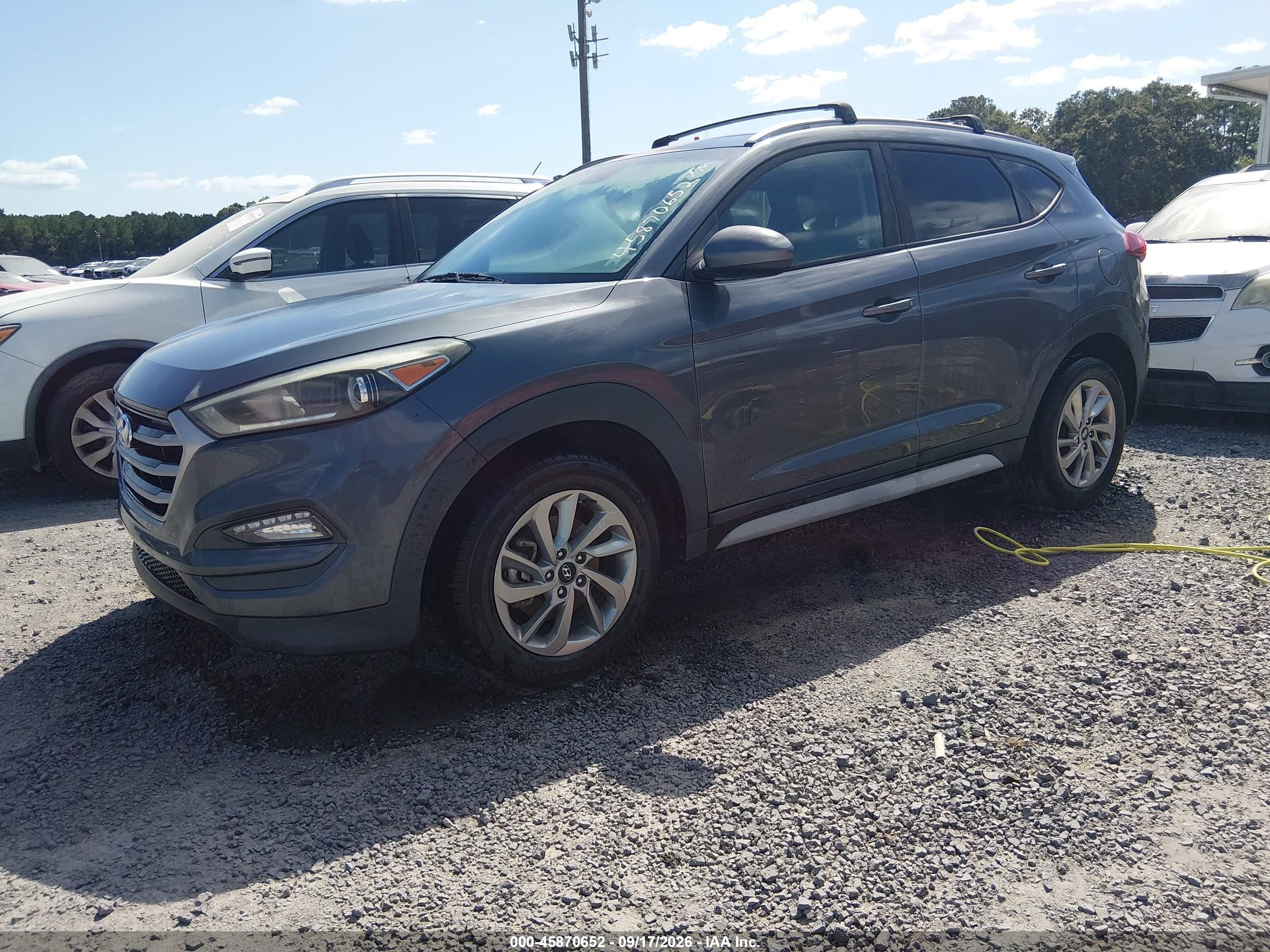 2017 HYUNDAI TUCSON SE — I2