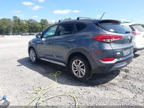 2017 HYUNDAI TUCSON SE — I3