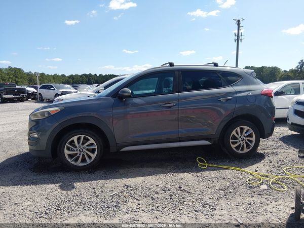 2017 HYUNDAI TUCSON SE — I117