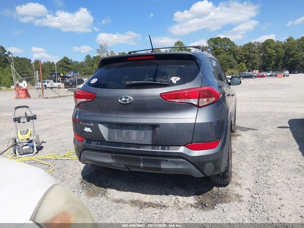 2017 HYUNDAI TUCSON SE — I119